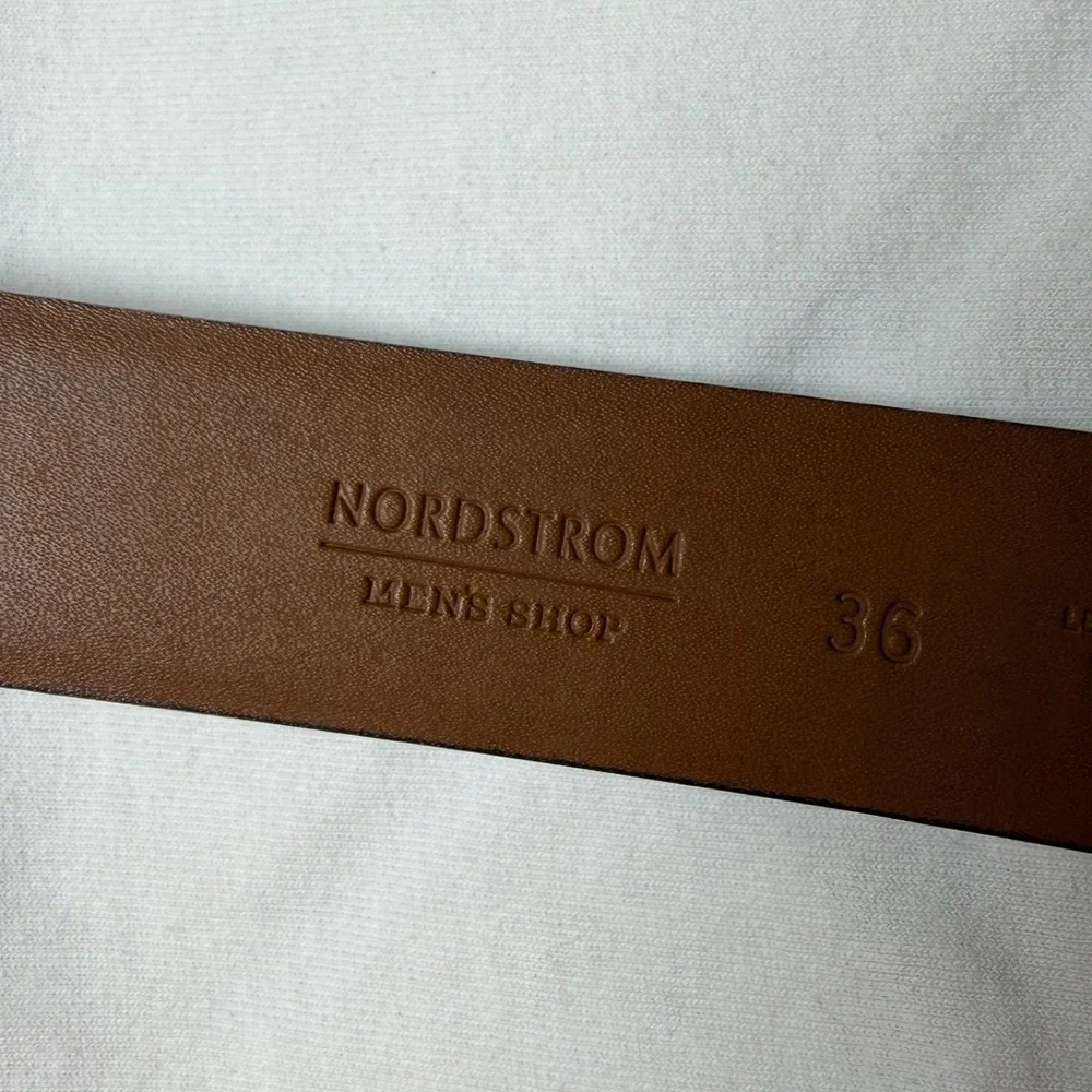 Like New Nordstrom Size 36 Genuine Leather Black Textured Designer Belt
